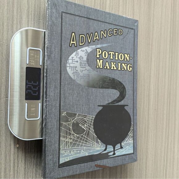 ADVANCED POTION-MAKING - Picture 1 of 1